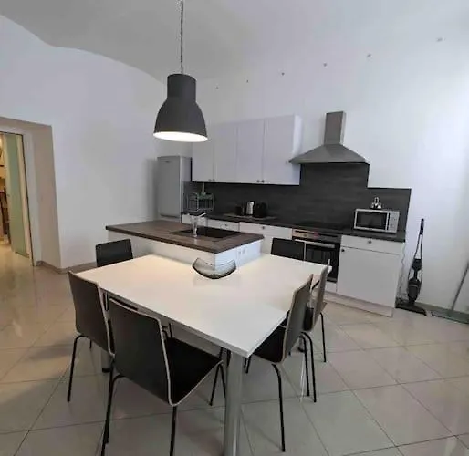 Luxury Cityapartment 7